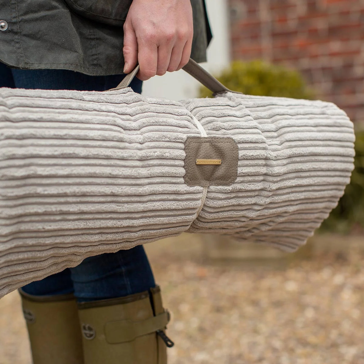 Travel Mat in Essentials Light Grey