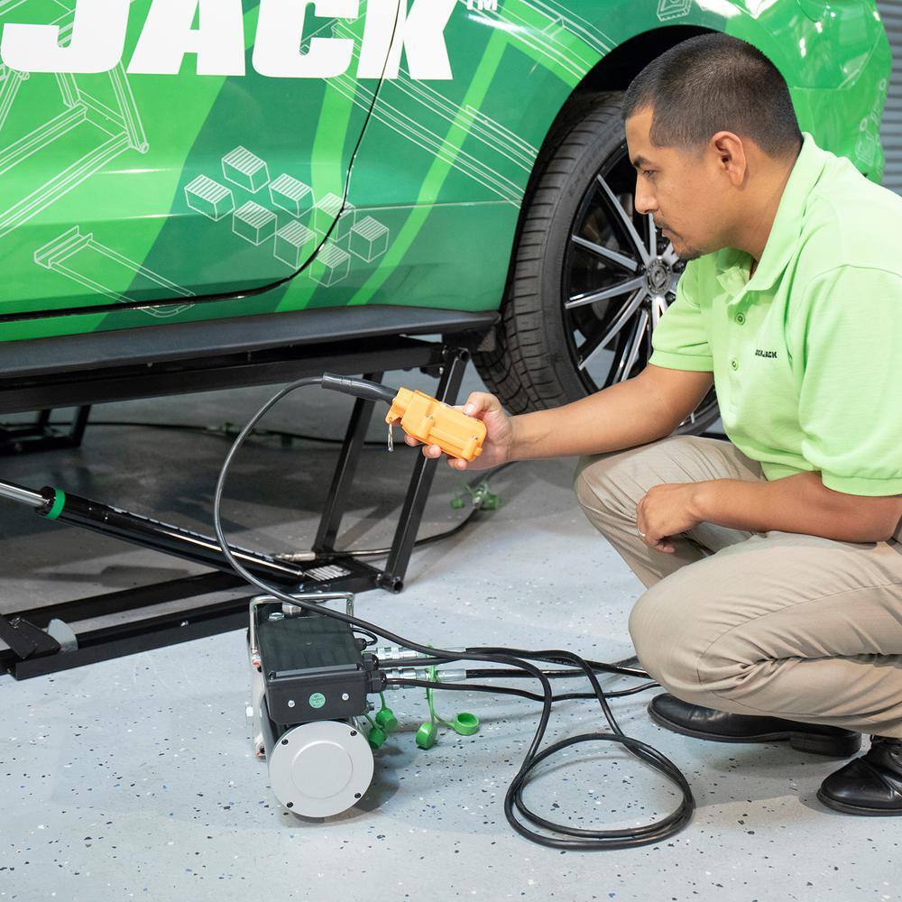 7,000-Lb. Portable Car Lift for Trucks and SUVs