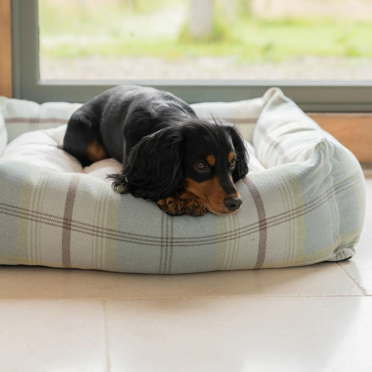 Box Bed For Dogs in Balmoral Tweed