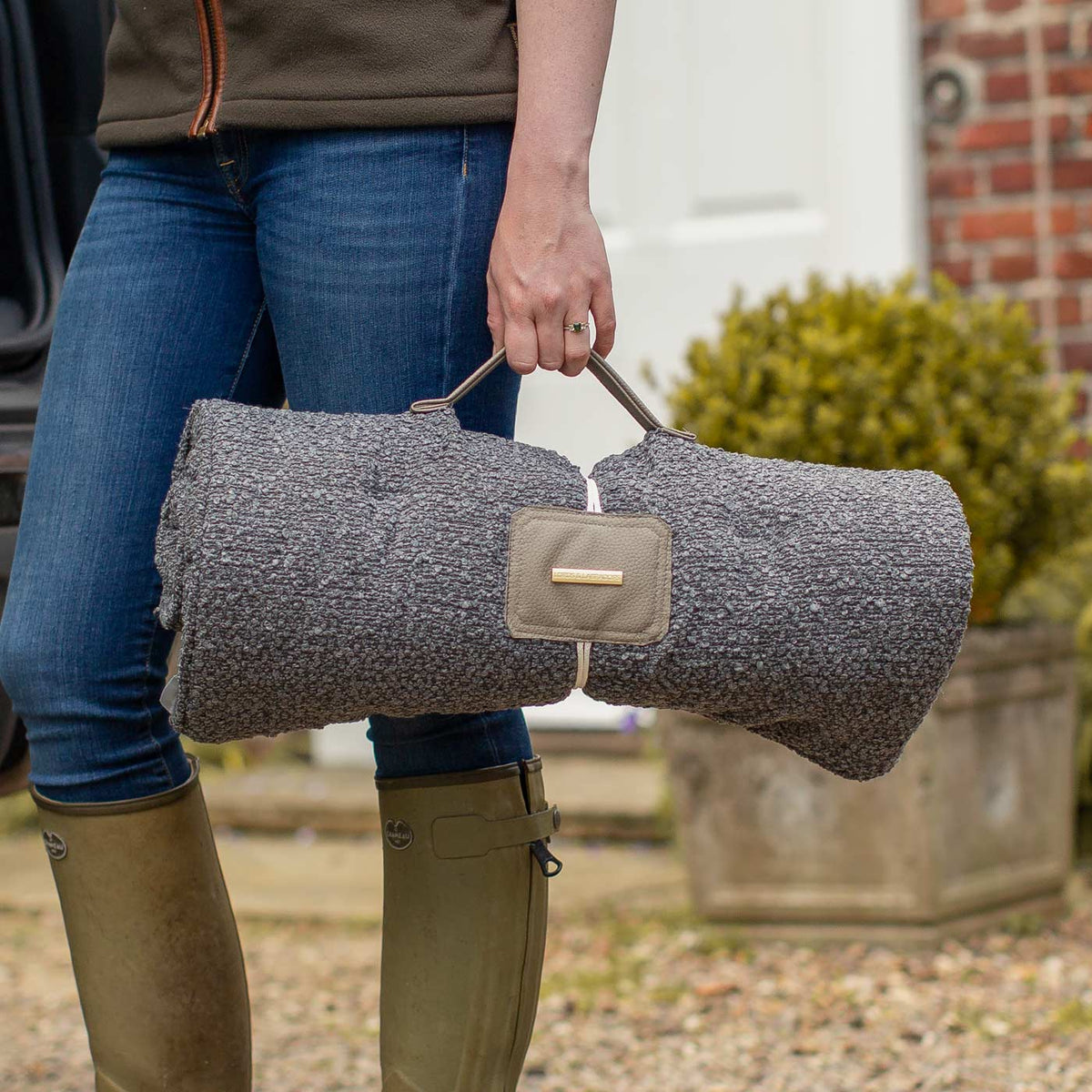 Travel Mat in Granite Bouclé