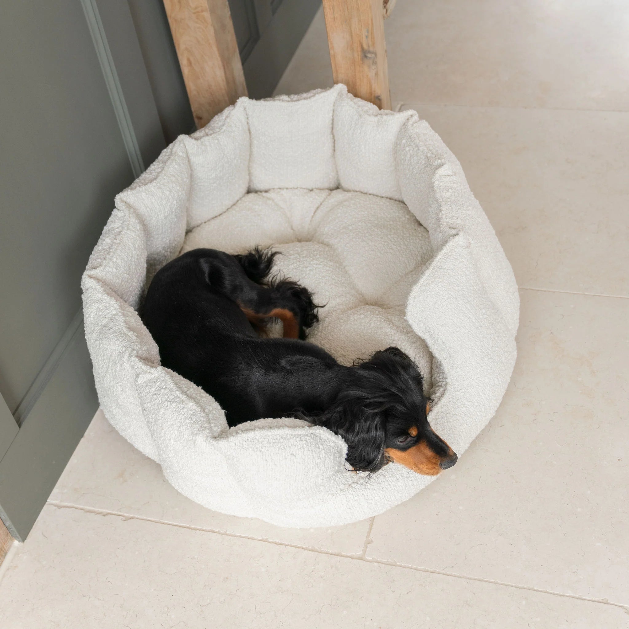 High Wall Bed For Dogs in Bouclé