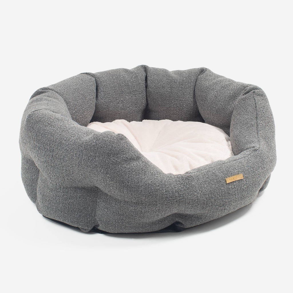 Oval Bed in Graphite