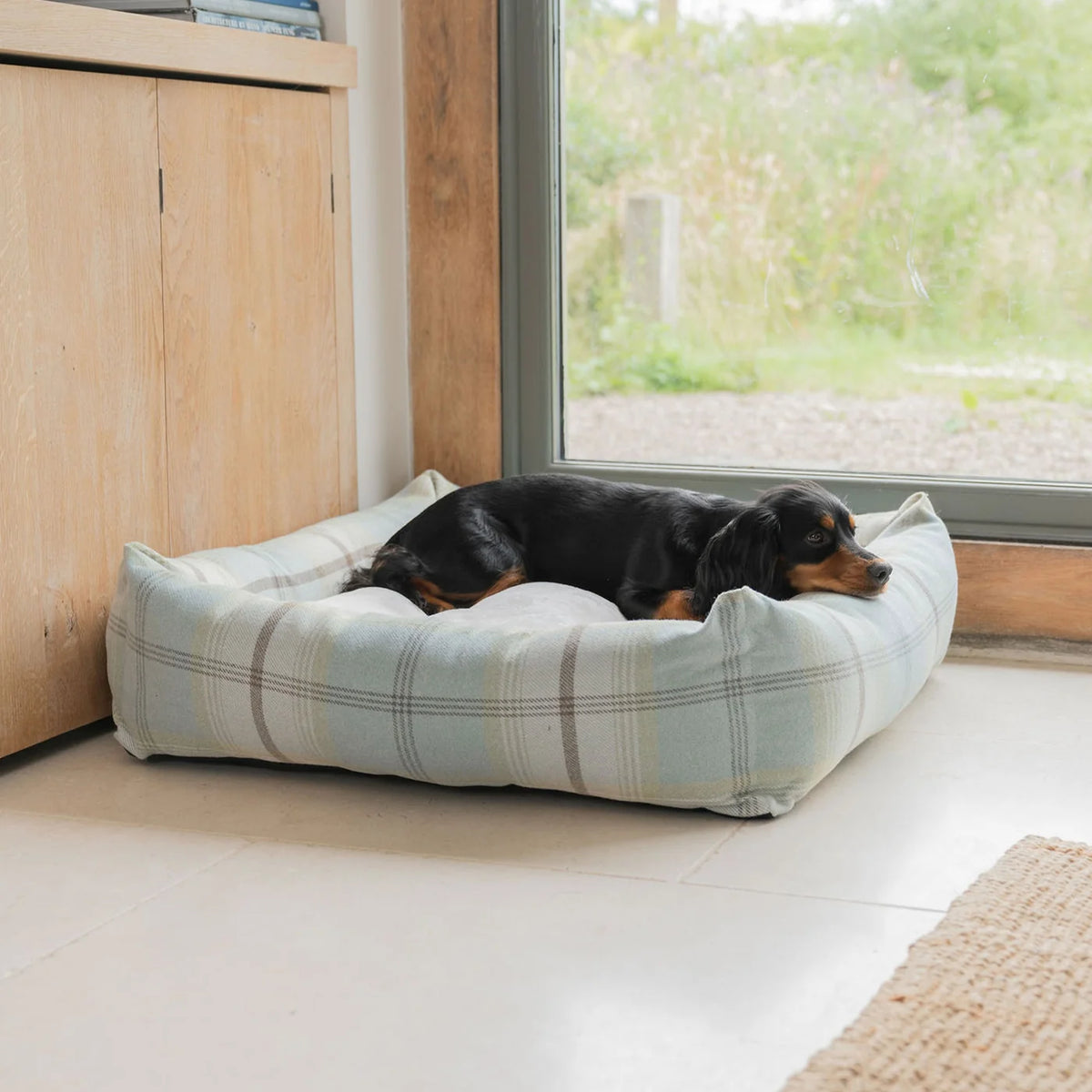 Box Bed For Dogs in Balmoral Tweed
