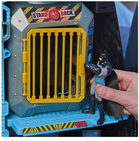 Giant Transforming Superhero Playset with 4 Action Figures and Accessories