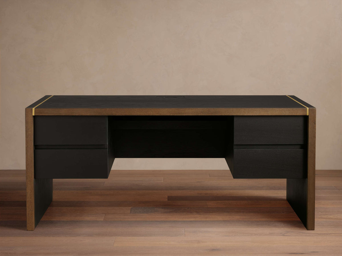 Executive Desk – Style 07