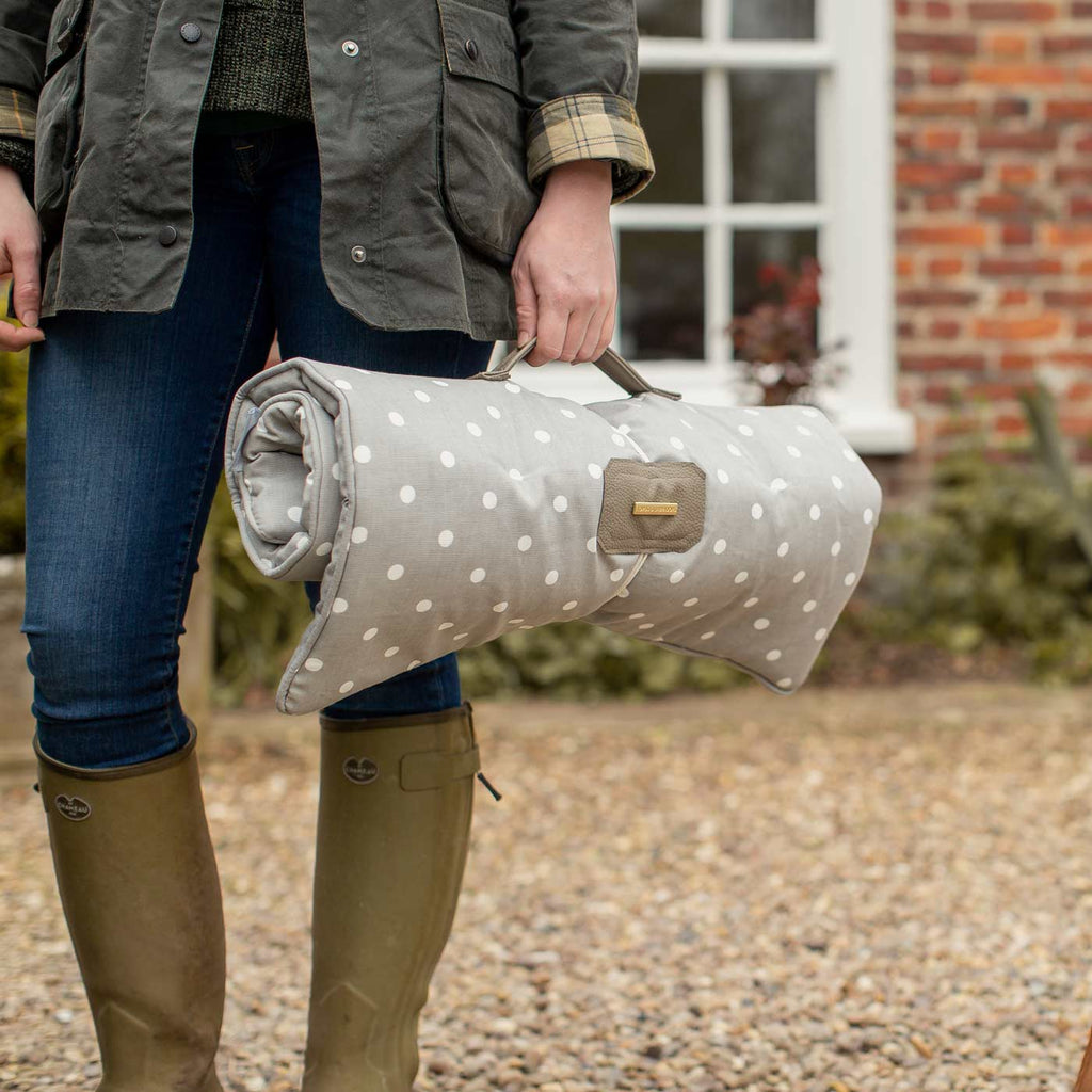 Travel Mat in Grey Spot