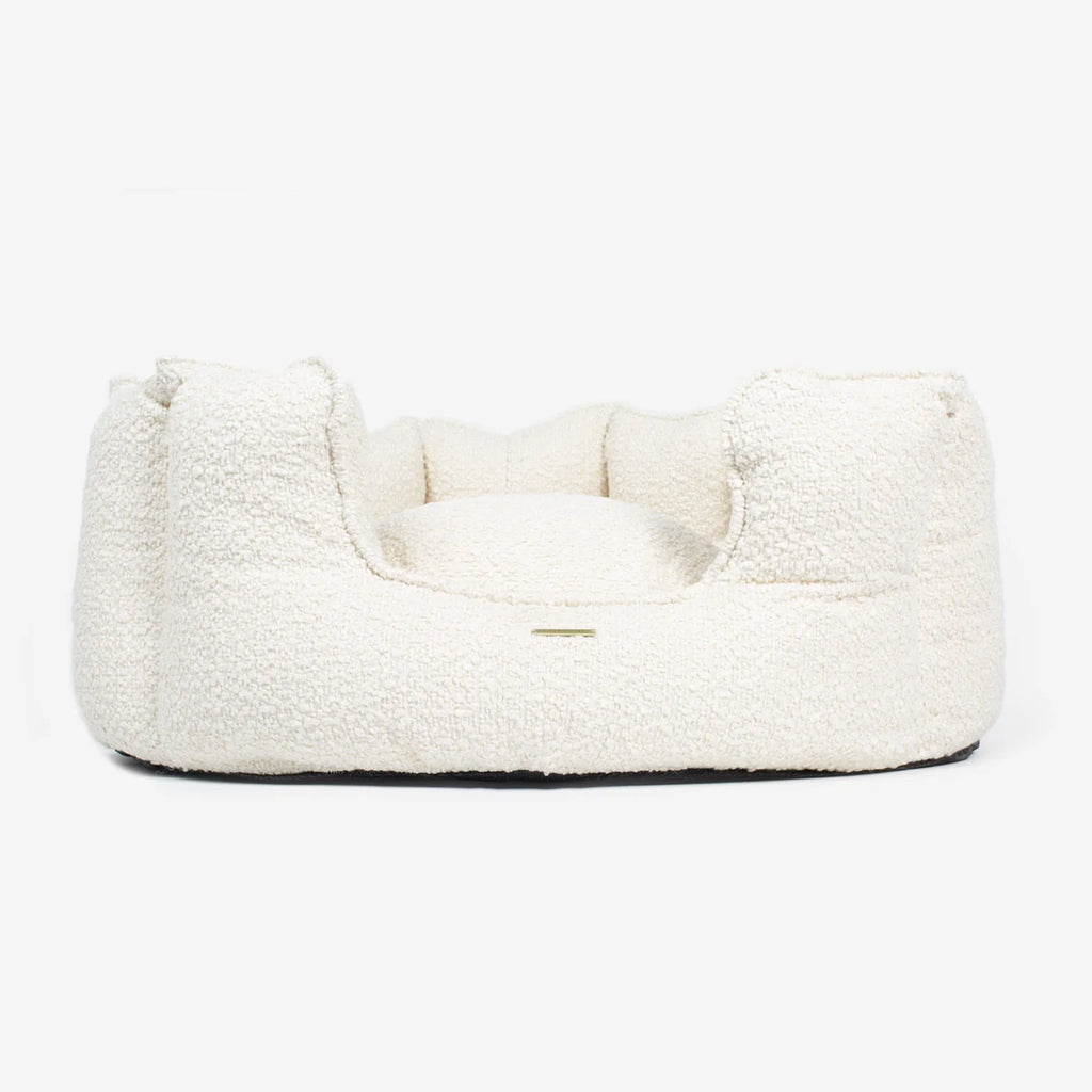 High Wall Bed For Dogs in Bouclé