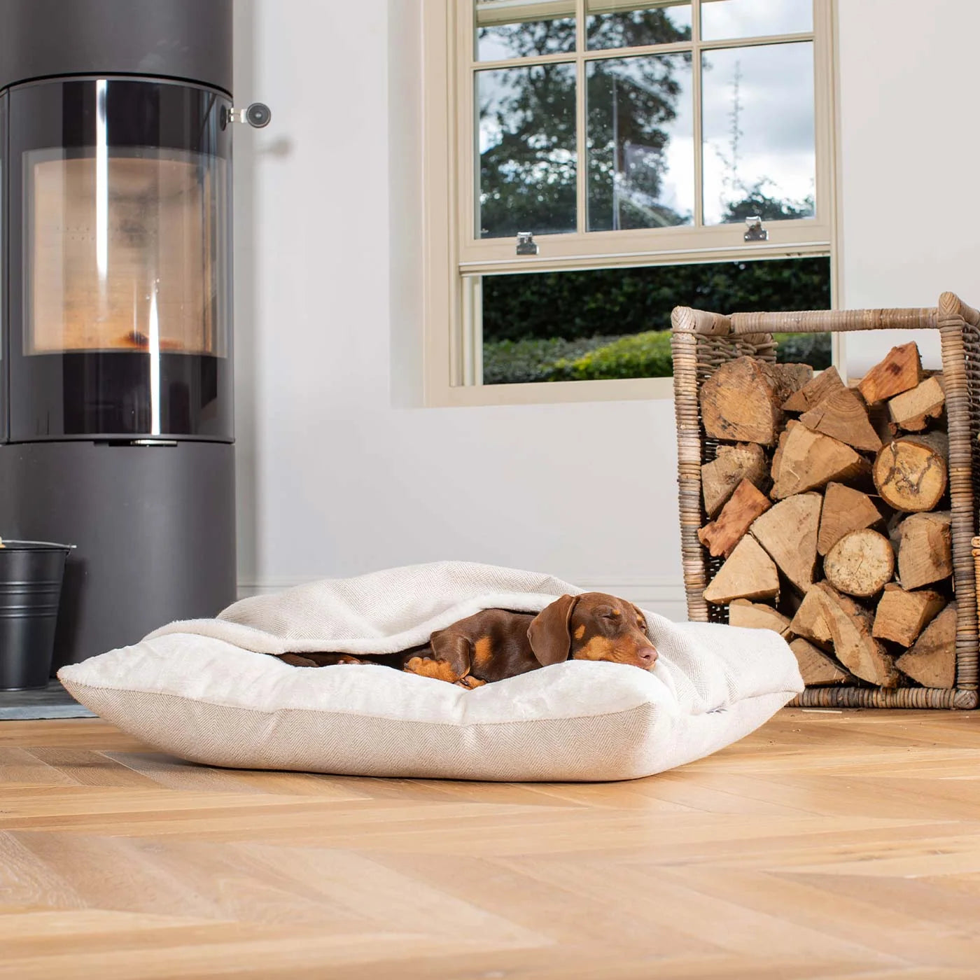 Bed in Natural Herringbone