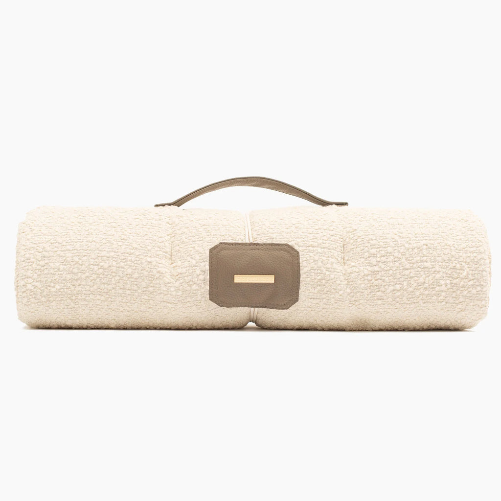 Travel Mat in Ivory Bouclé