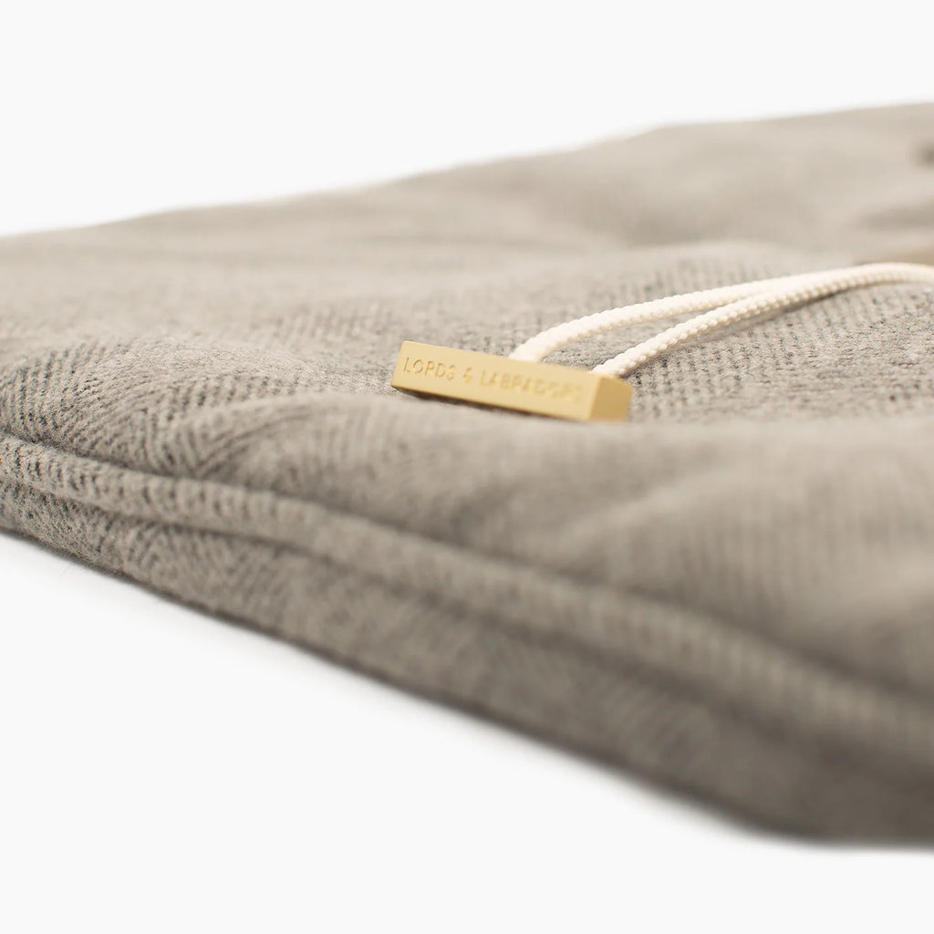 Travel Mat in Pewter Herringbone Tweed