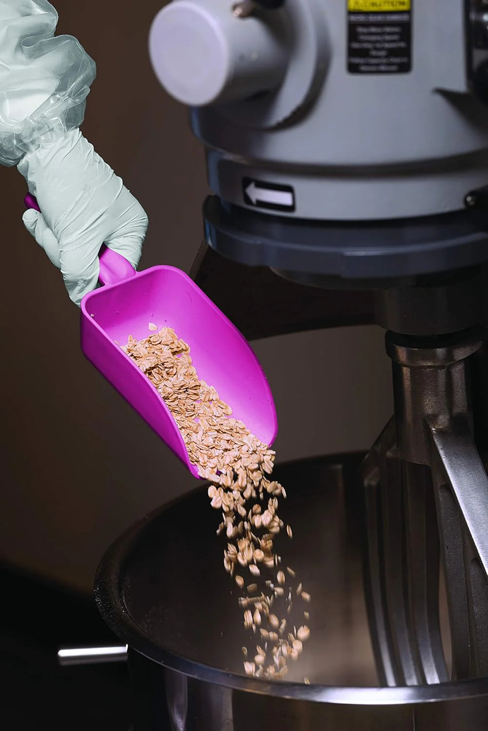 100-Lb. Walk-Behind Push Spreader for Salt, Ice Melt and Snow Melt with Grate and Cover