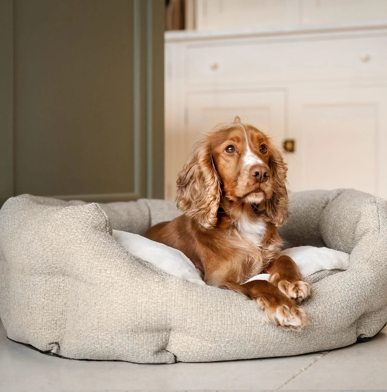 Oval Bed in Sandstone