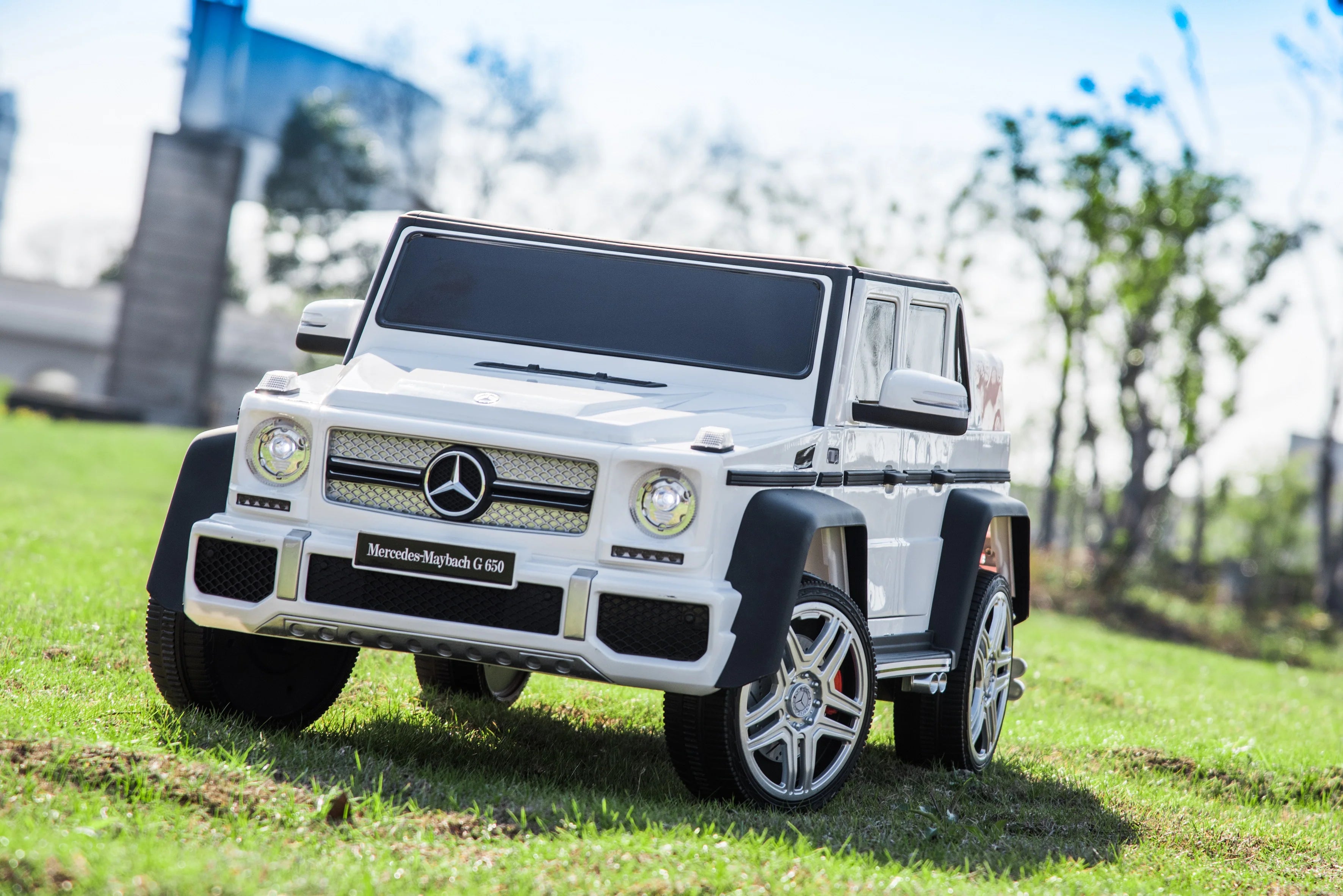 2026 Licensed 12V Mercedes Maybach G650s 4WD Kids Ride On 1 Seater Car with RC