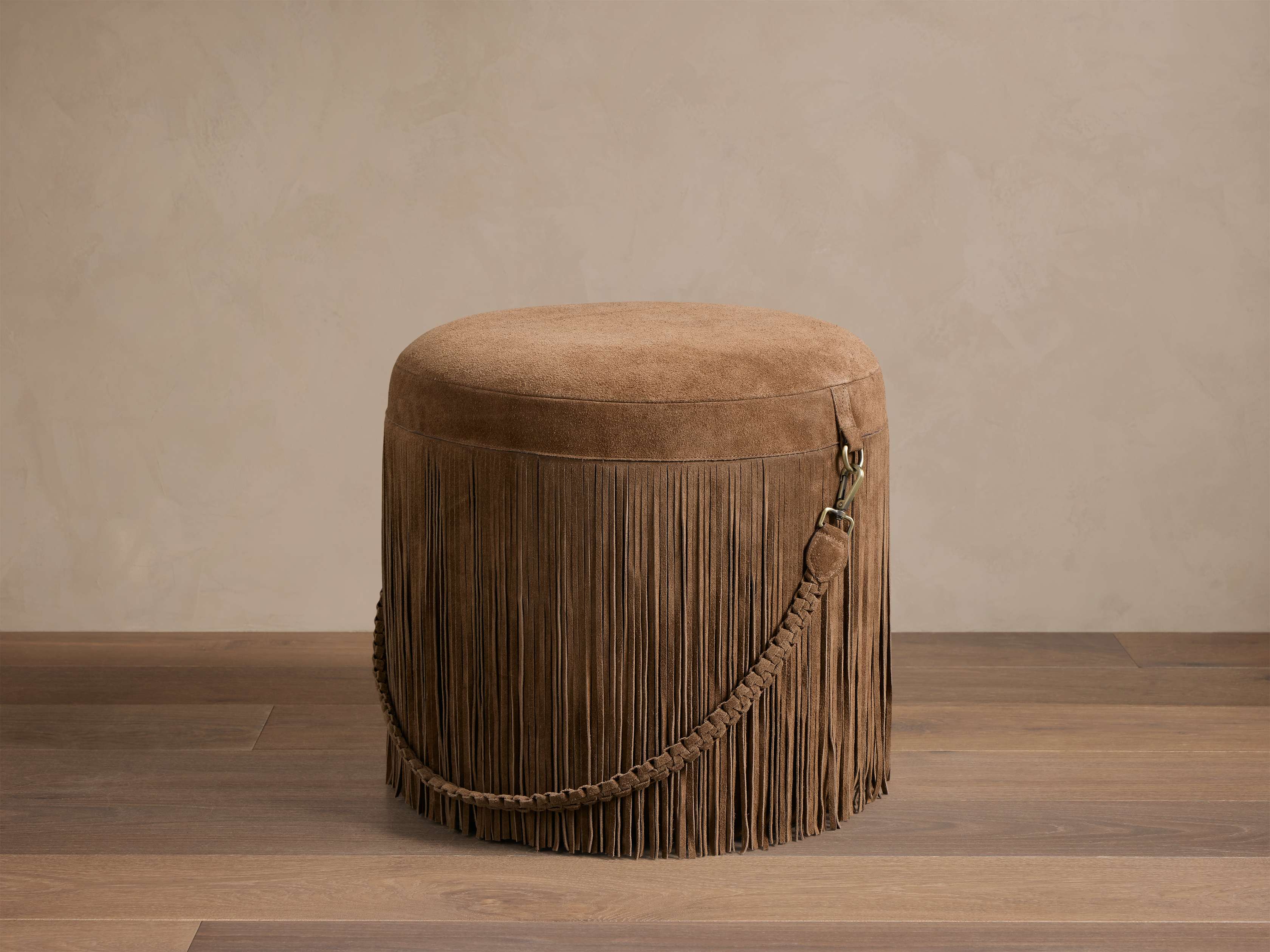 Inesse Fringe Pouf