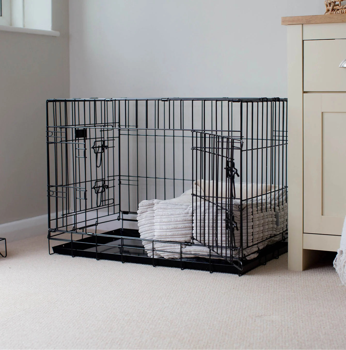 Cozy & Calming Puppy Cage Bed in Essentials Plush