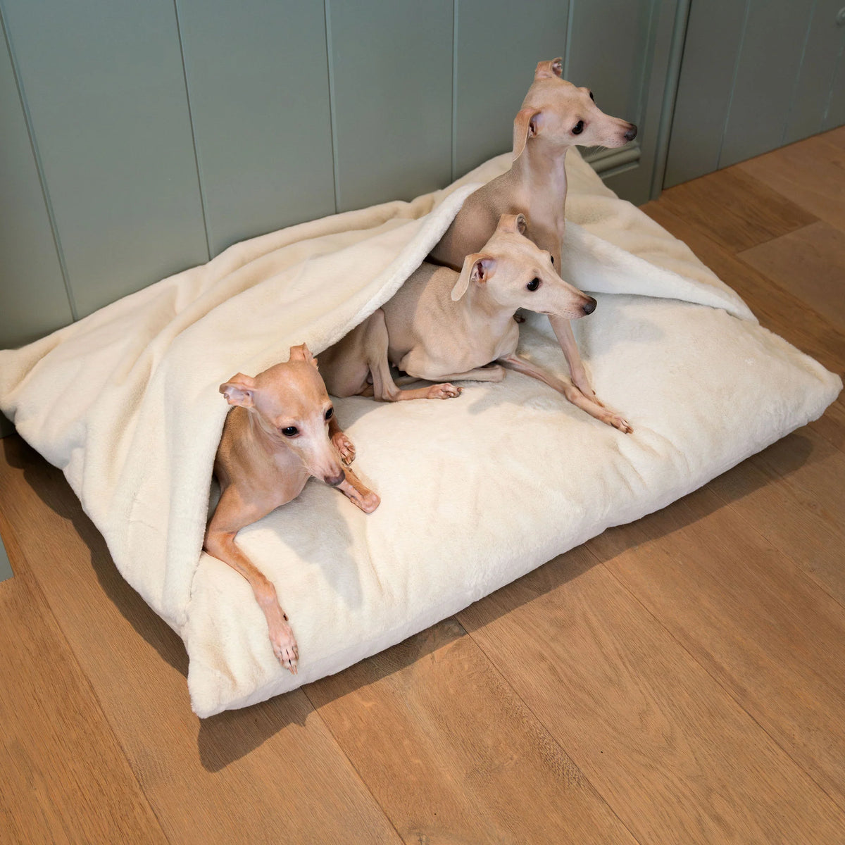 Bed in Calming Anti Anxiety Cream Faux Fur