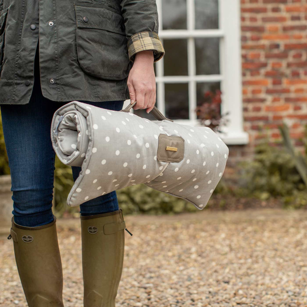 Travel Mat in Grey Spot