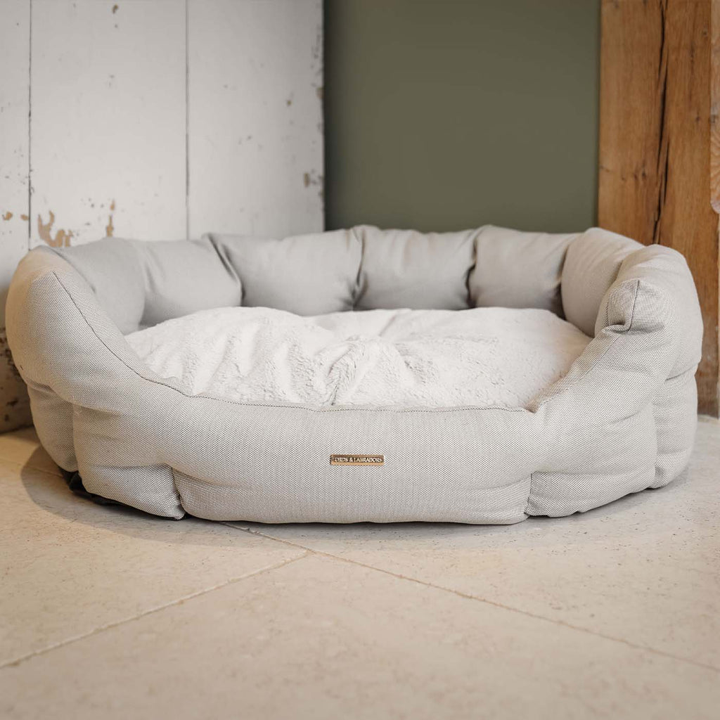 Oval Bed in Linen