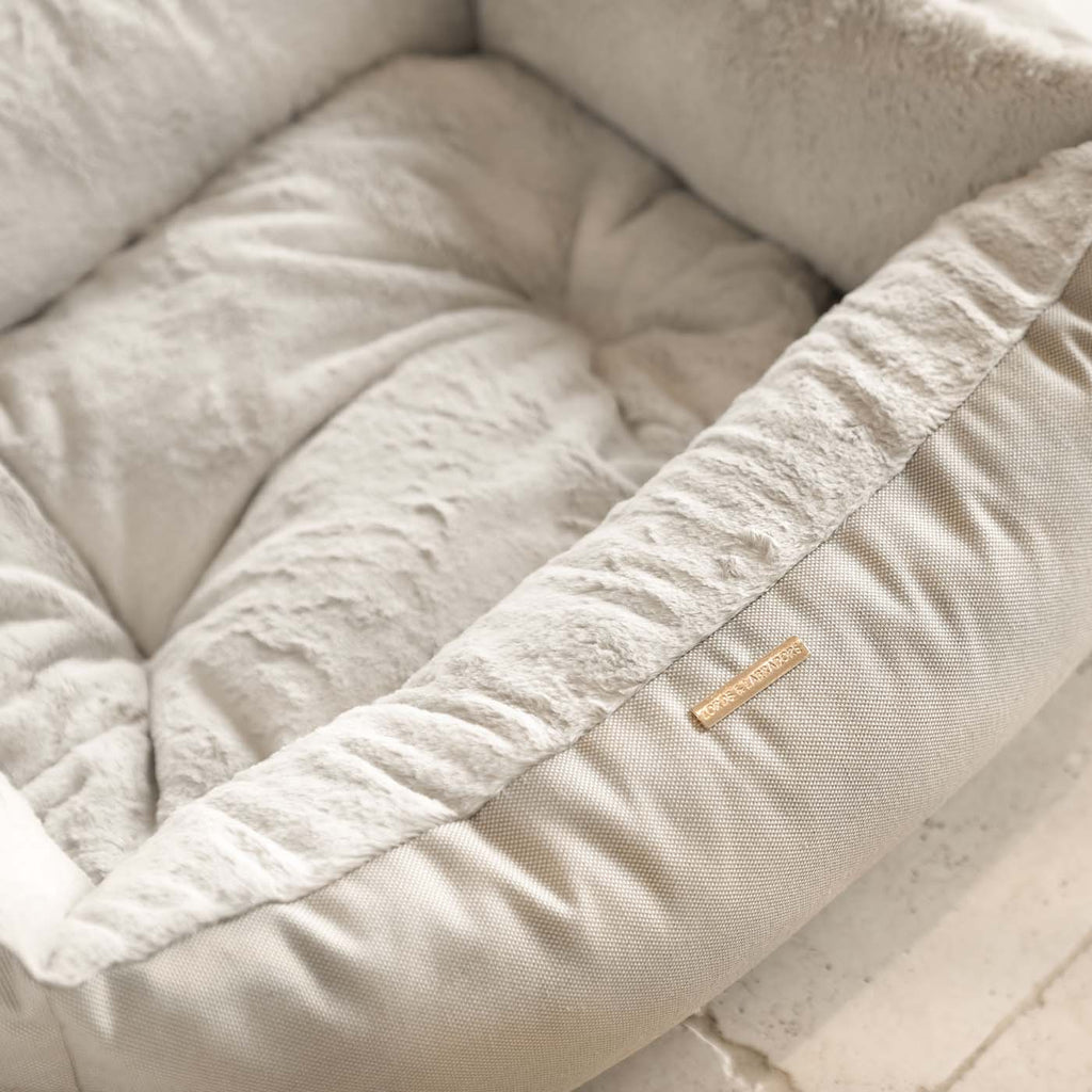 Box Bed in Linen