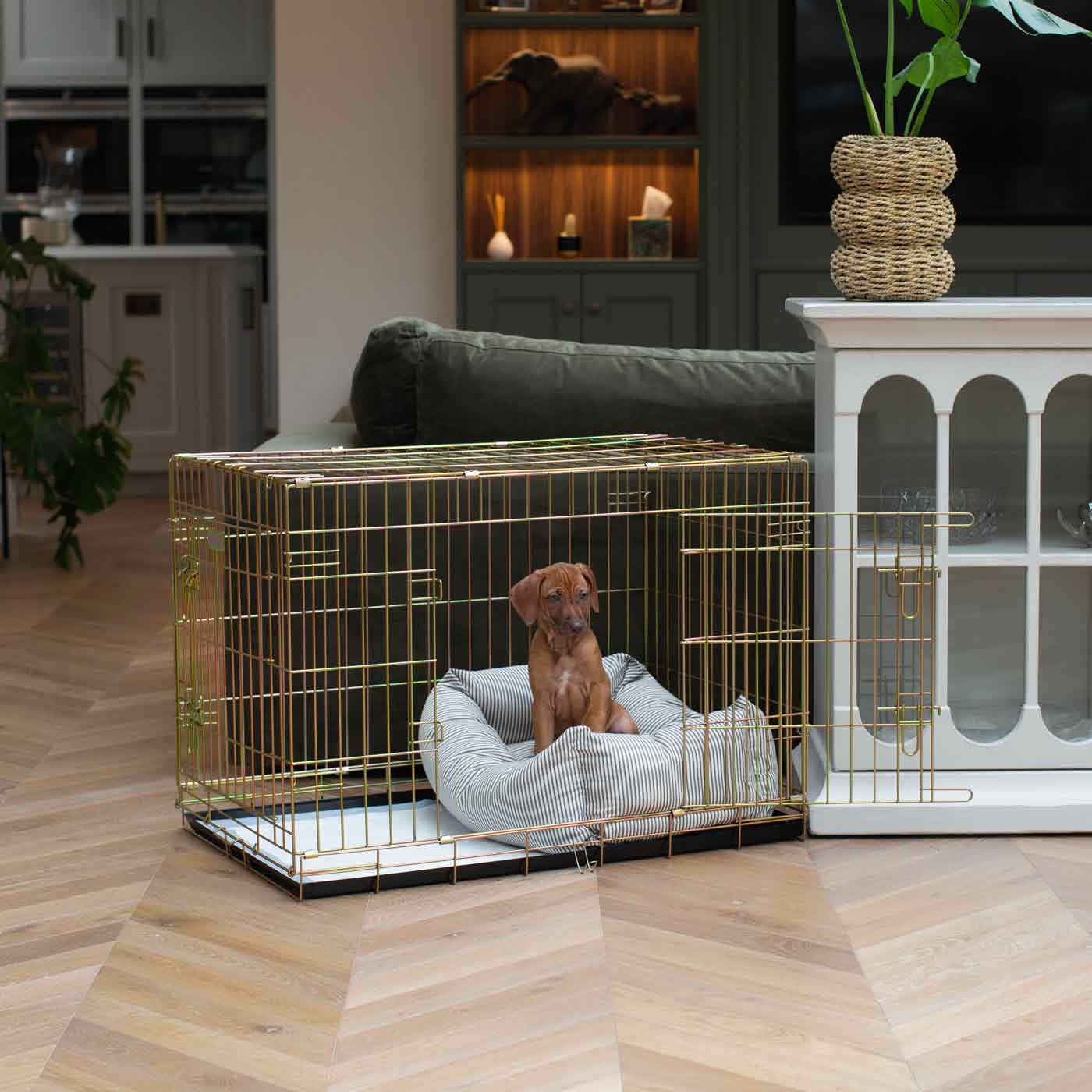 Cozy & Calming Puppy Cage Bed in Spots & Stripes
