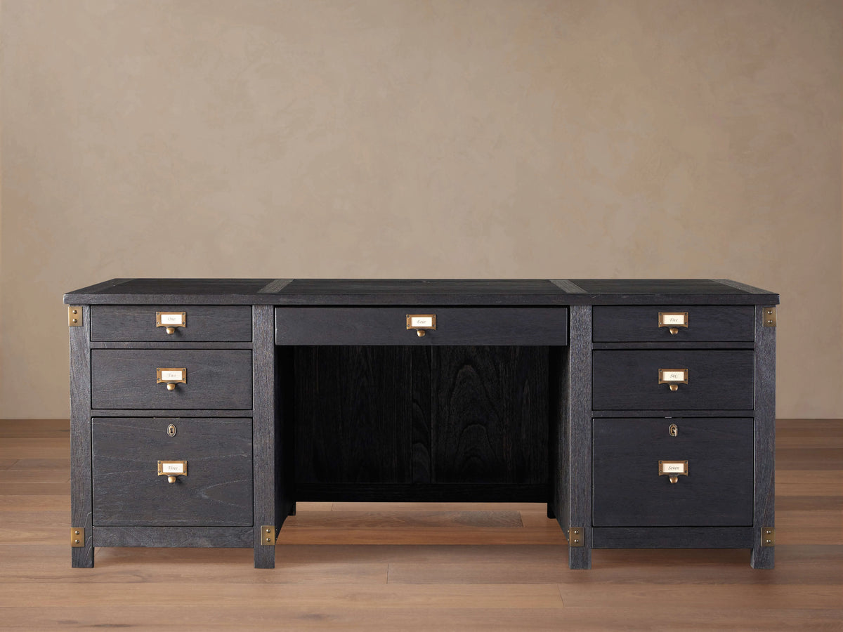 Executive Desk – Style 15