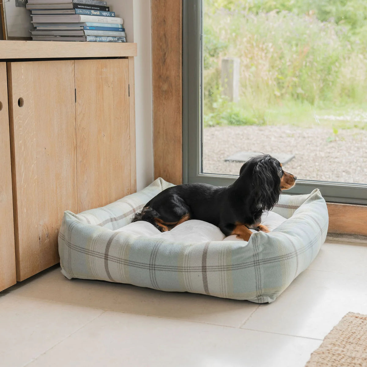 Box Bed For Dogs in Balmoral Tweed